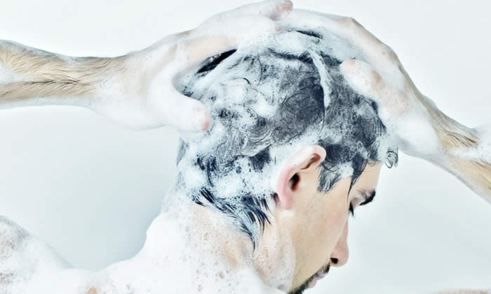 Shampoo Anticaduta | Principi Attivi, Uso, Opinioni