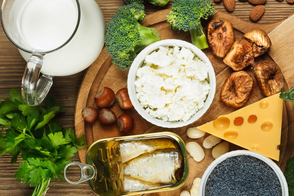 Alimenti Ricchi di Calcio 2019 | Elenco, Assorbimento e Consigli