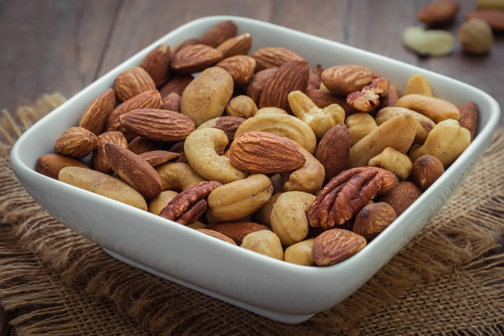 Frutta Secca Proprietà, Calorie Benefici e Salute