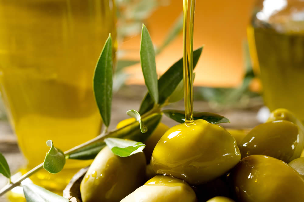Olio di Oliva: Olive, Caratteristiche, Qualità e Guida alla Scelta