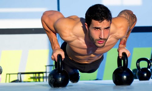 lallenamento di kettlebell aumenta la massa muscolare